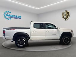 2023 Toyota Tacoma Double Cab thumbnail 6
