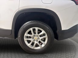 2023 Chevrolet Traverse thumbnail 23