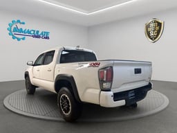 2023 Toyota Tacoma Double Cab thumbnail 3