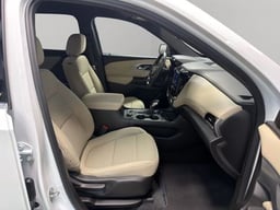 2023 Chevrolet Traverse thumbnail 21