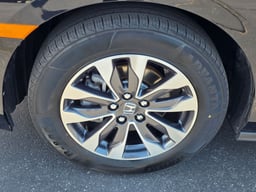 2024 Honda Odyssey thumbnail 9