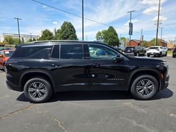 2025 Chevrolet Traverse thumbnail 2