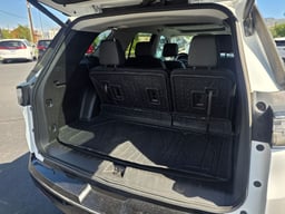 2021 Chevrolet Traverse thumbnail 12