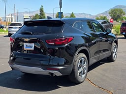 2025 Chevrolet Blazer thumbnail 3
