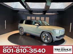 2023 Rivian R1S thumbnail 7