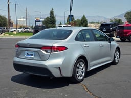 2024 Toyota Corolla thumbnail 3