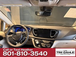 2024 Chrysler Pacifica thumbnail 11