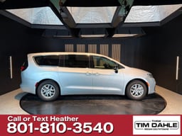 2024 Chrysler Pacifica thumbnail 6