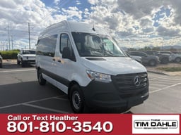 2025 Mercedes-Benz Sprinter 2500 thumbnail 1