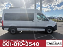 2025 Mercedes-Benz Sprinter 2500 thumbnail 2
