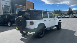 2023 Jeep Wrangler thumbnail 4