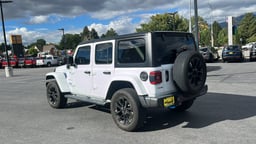 2023 Jeep Wrangler thumbnail 6
