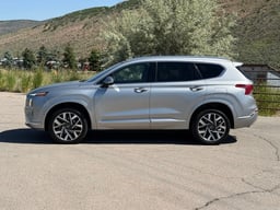 2022 Hyundai Santa Fe thumbnail 3