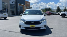 2022 Honda Odyssey thumbnail 3