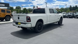 2022 RAM 3500 thumbnail 3