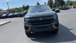 2025 Ford Expedition thumbnail 3