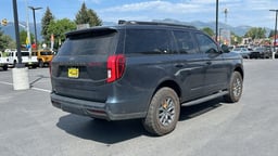 2025 Ford Expedition thumbnail 6