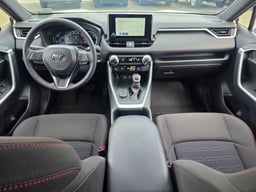 2025 Toyota RAV4 Plug-In Hybrid thumbnail 11