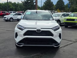 2025 Toyota RAV4 Plug-In Hybrid thumbnail 8