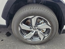 2025 Toyota RAV4 Plug-In Hybrid thumbnail 9