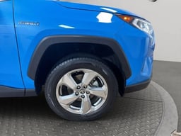 2021 Toyota RAV4 Hybrid thumbnail 10