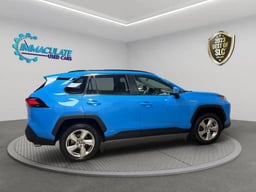 2021 Toyota RAV4 Hybrid thumbnail 5