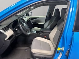 2021 Toyota RAV4 Hybrid thumbnail 9