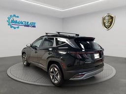 2025 Hyundai Tucson Hybrid thumbnail 3