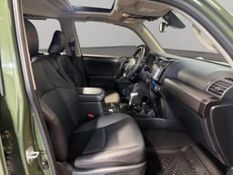 2020 Toyota 4Runner thumbnail 12