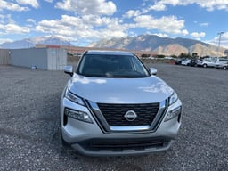 2023 Nissan Rogue thumbnail 7
