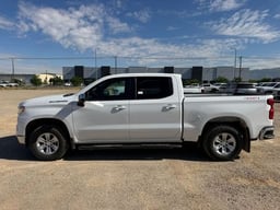 2023 CHEVROLET Silverado LT thumbnail 2