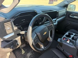 2023 CHEVROLET Silverado LT thumbnail 10