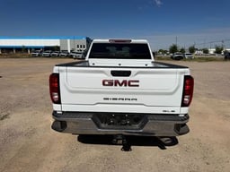 2024 GMC Sierra HD SLE thumbnail 4