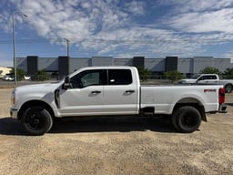 2023 FORD F-350 thumbnail 2
