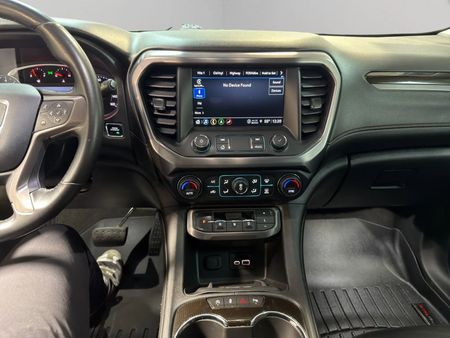 2021 GMC Acadia - Image 13