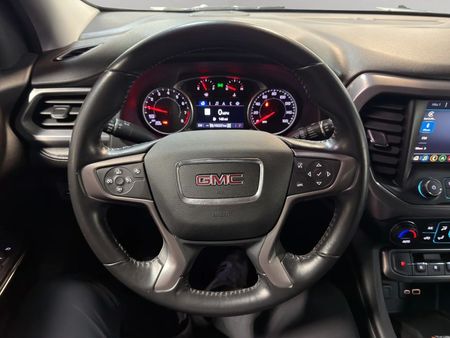 2021 GMC Acadia - Image 10