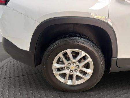 2023 Chevrolet Traverse - Image 25