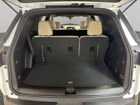 2023 Chevrolet Traverse - Image 19