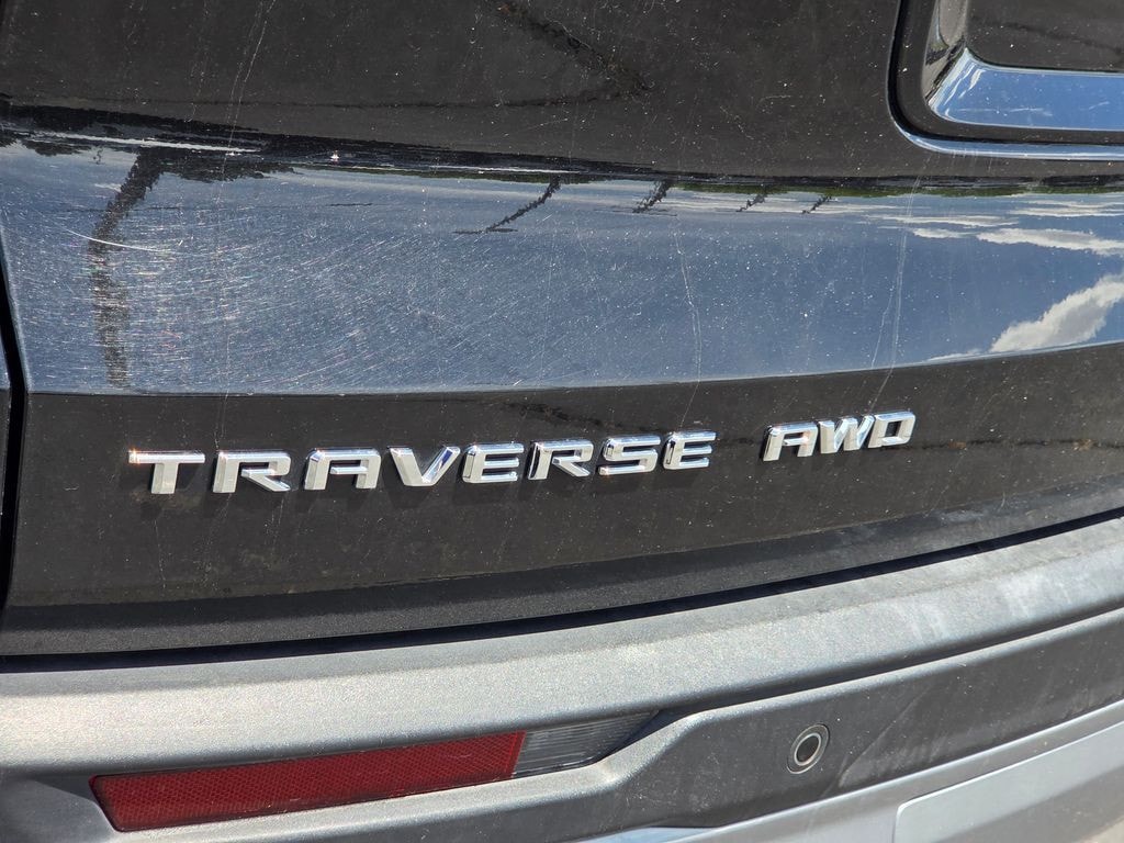 2025 Chevrolet Traverse - Image 10