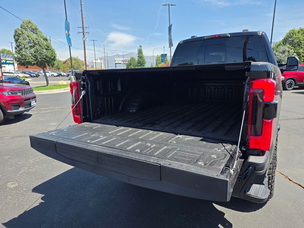 2024 Ford F-350 - Image 12