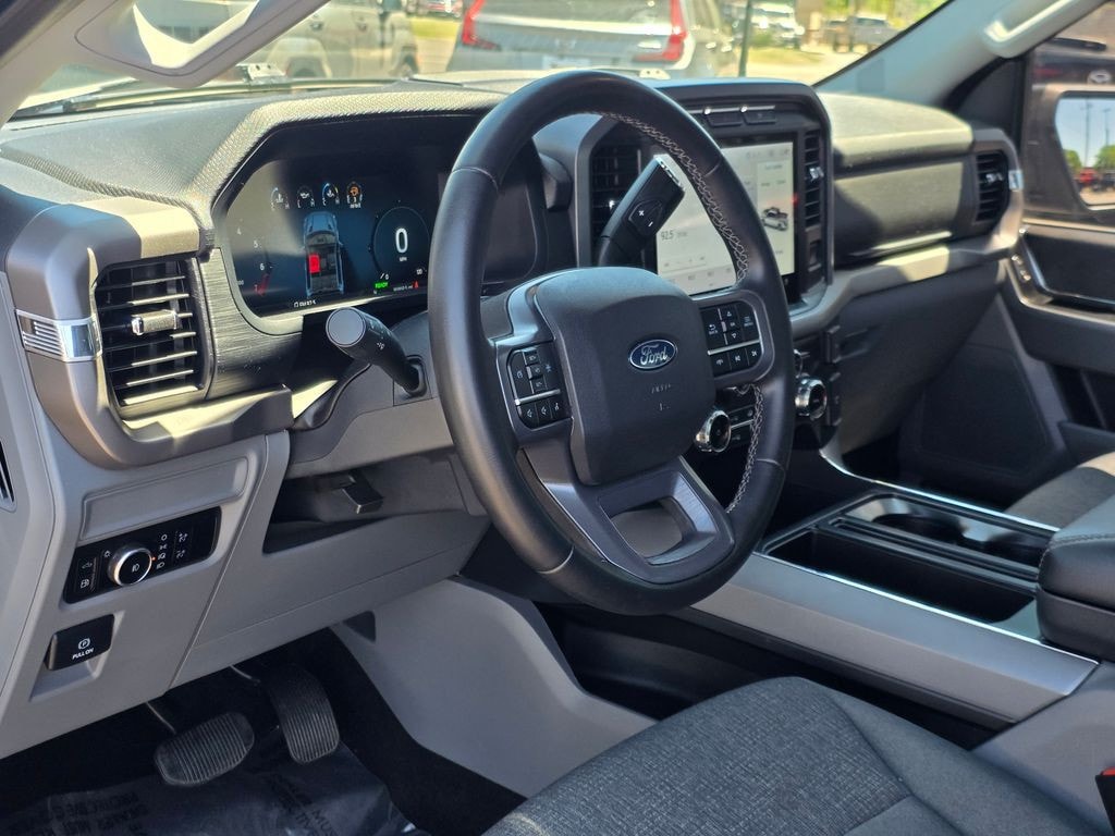 2024 Ford F-150 - Image 12