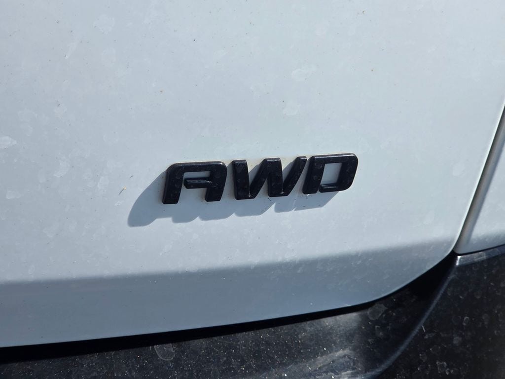 2021 Chevrolet Traverse - Image 11