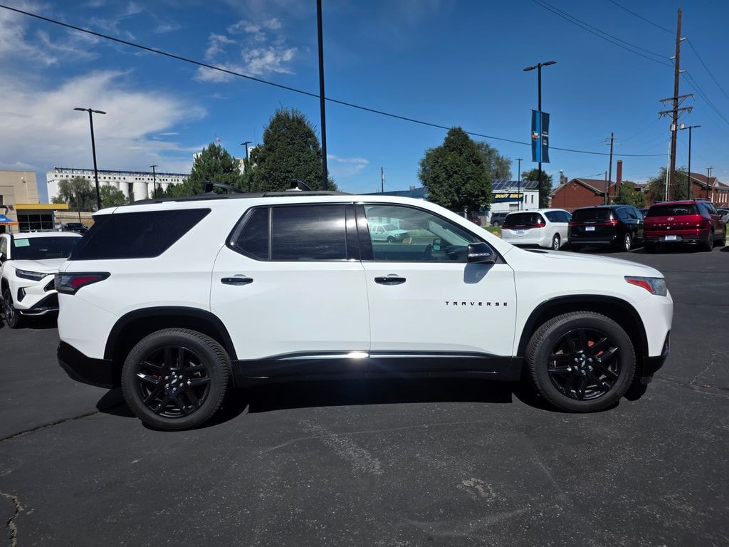 2021 Chevrolet Traverse - Image 2