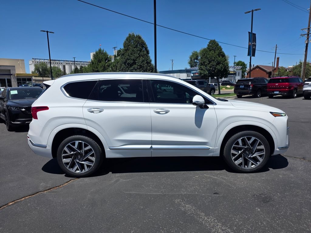2023 Hyundai Santa Fe - Image 2