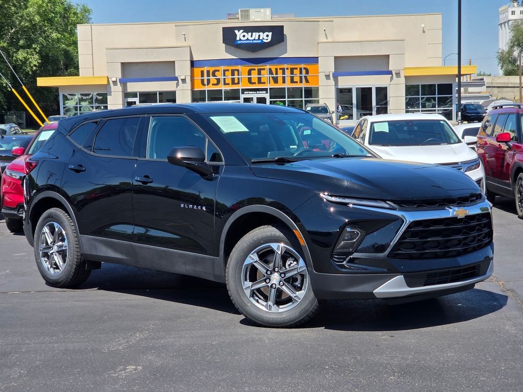 2025 Chevrolet Blazer - Image 1