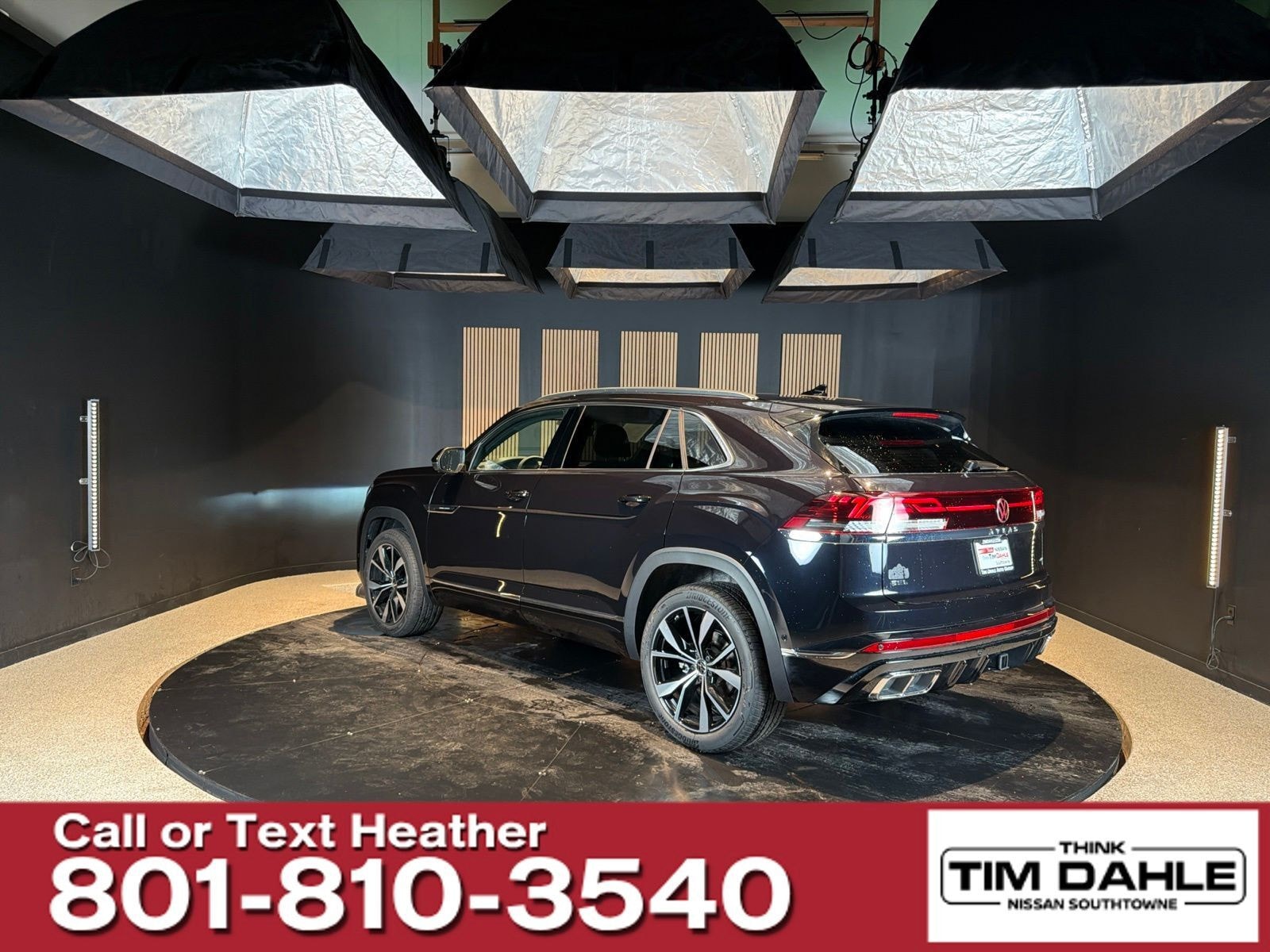 2026 Volkswagen Atlas Cross Sport - Image 3