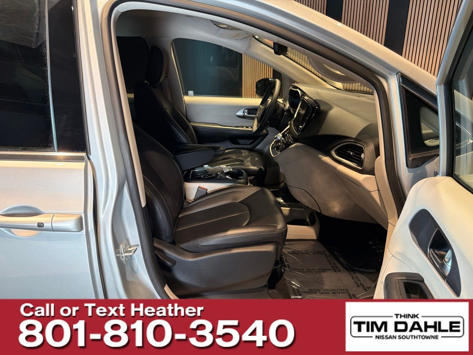 2024 Chrysler Pacifica - Image 9