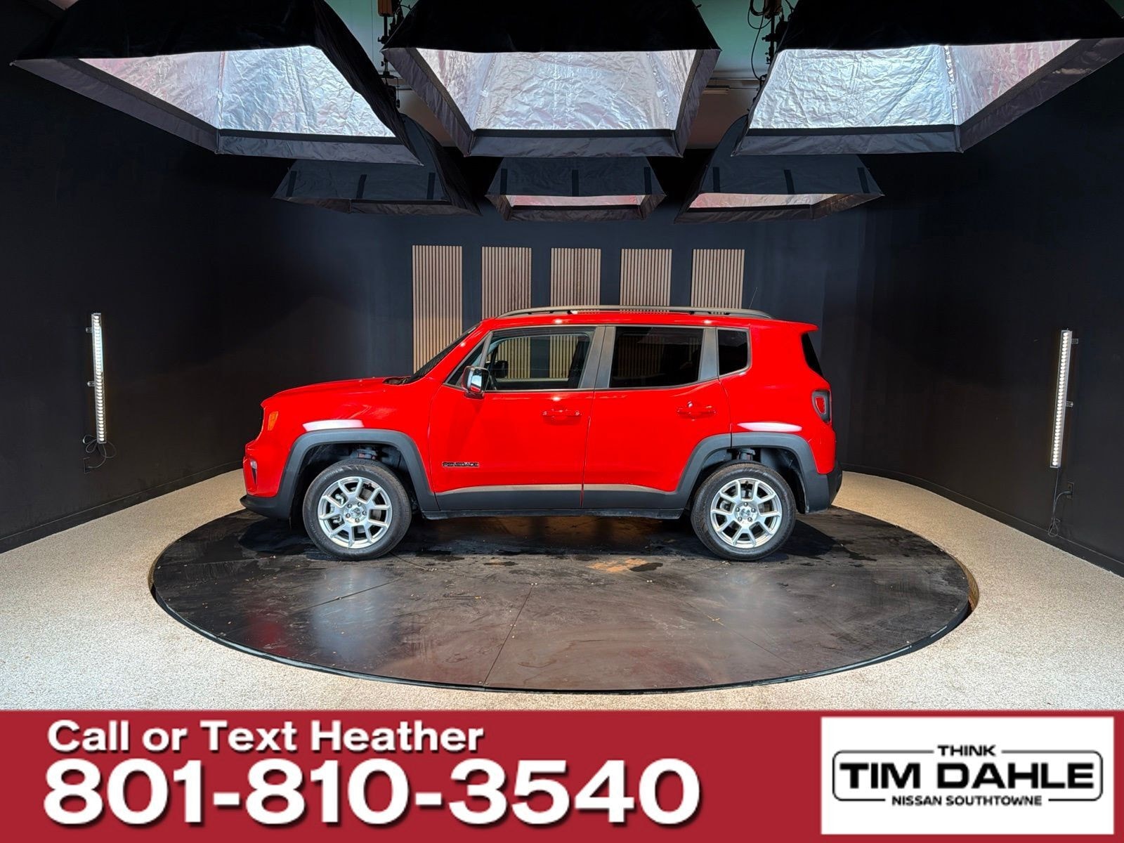 2022 Jeep Renegade - Image 2