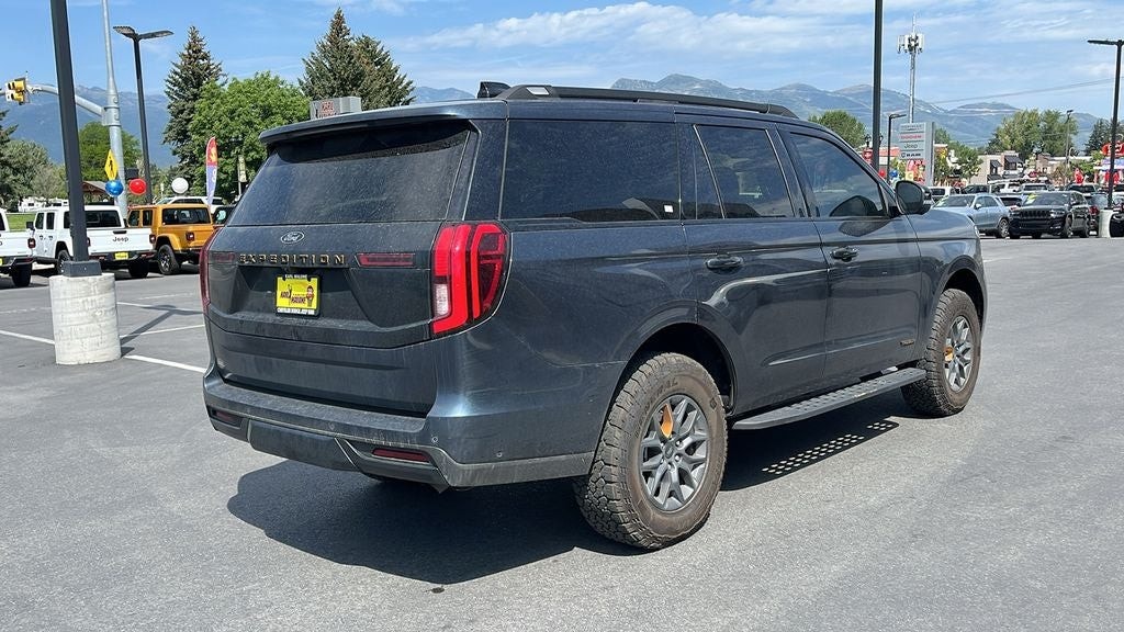 2025 Ford Expedition - Image 6