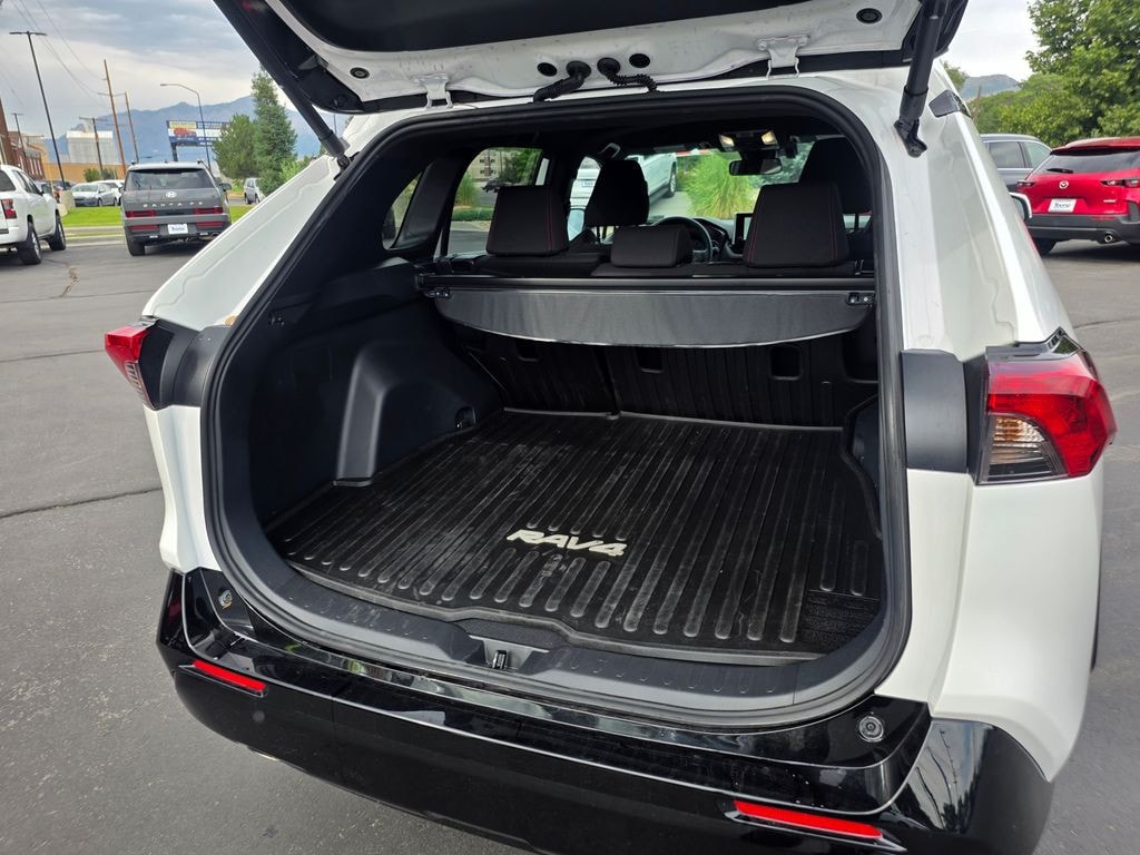 2025 Toyota RAV4 Plug-In Hybrid - Image 12